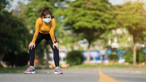 'Flauwvallen, hart in m'n keel: sinds mijn besmetting gaat het soms ineens mis'