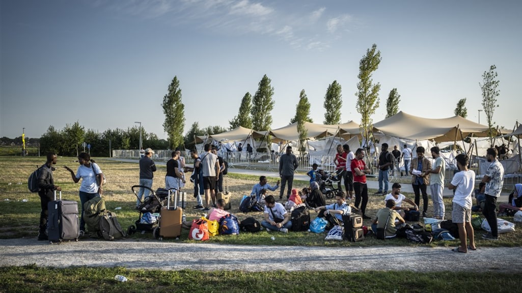 VluchtelingenWerk stapt naar rechter om asielcrisis: basale hulp schiet te kort