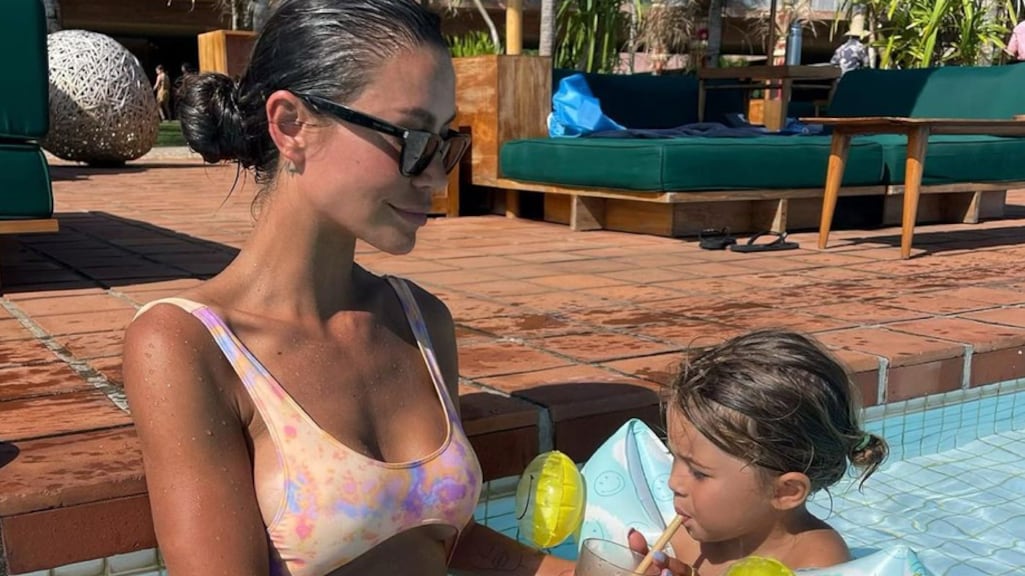 Jaimie Vaes is kritiek op uiterlijk zoontje Lío zat: 'Roze niet alleen voor meisjes'