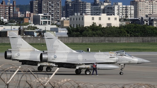 Taiwan: Chinese oorlogsschepen en vliegtuigen simuleren aanval