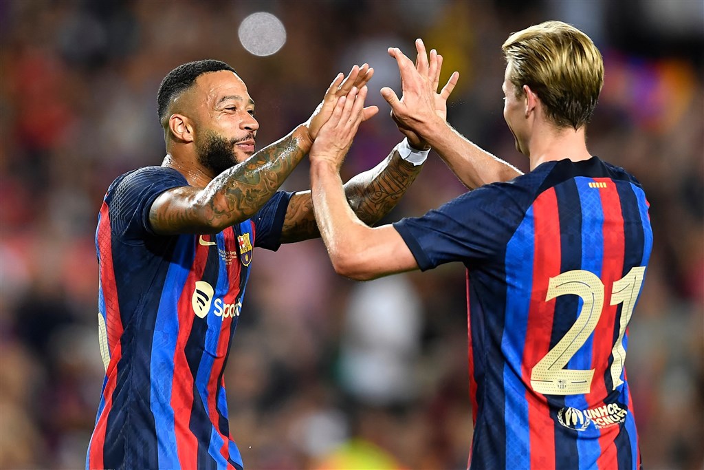 Opmars van crypto in de voetbalwereld: tokens en sponsordeals