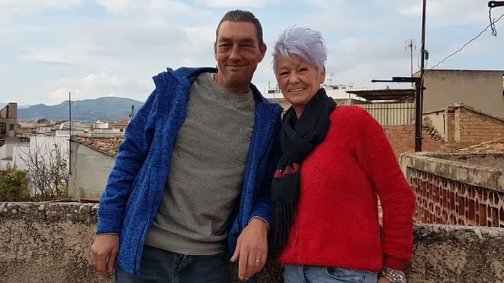 Carlos en Colinda uit Ik Vertrek geven teken van leven met goed en slecht nieuws