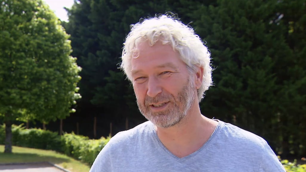 Komt Jan uit B&B Vol Liefde je bekend voor? Hier kan je 'm van kennen