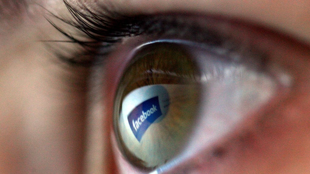 Bij het gebruik van social media worden je hersenen soms overladen met informatie.