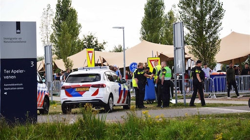 Maatregelen na onrust bij azc Ter Apel: extra cameratoezicht en fouilleren
