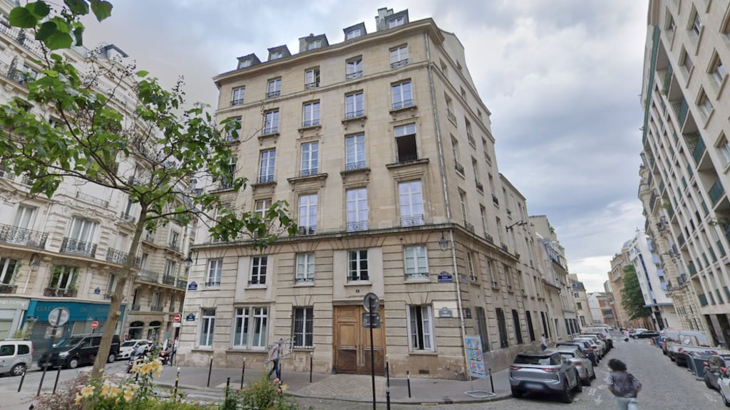 Het appartementencomplex van Emily Cooper.