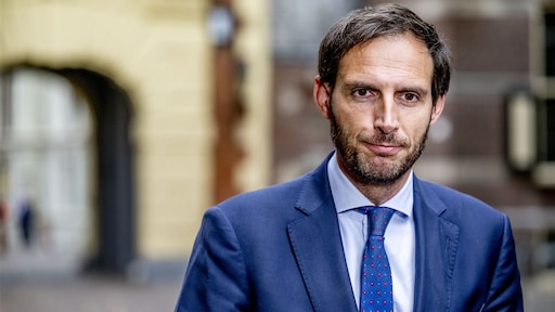 Hoekstra: verloop oorlog Oekraïne staat of valt met eenheid