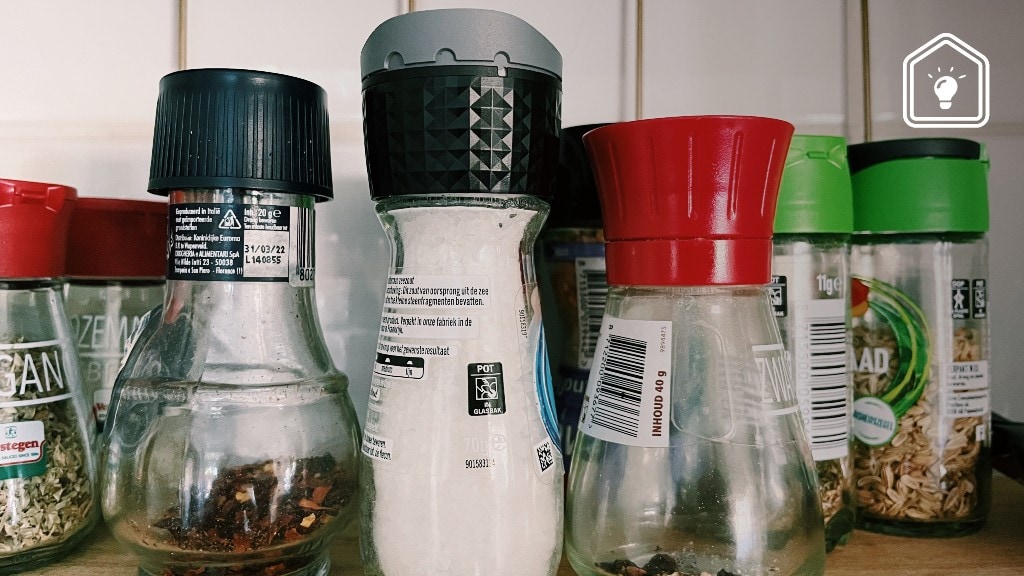 Zo hervul je wegwerppeper- en zoutmolentjes. Oók als ze potdicht zitten!
