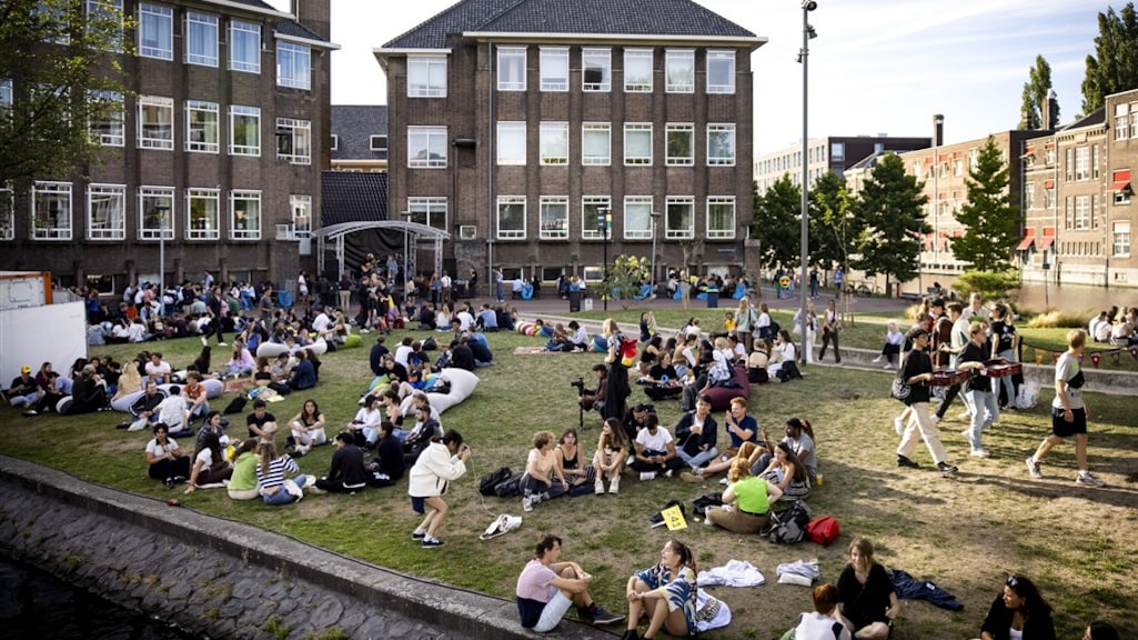 Universiteit van Amsterdam wil quotum voor aantal buitenlandse studenten