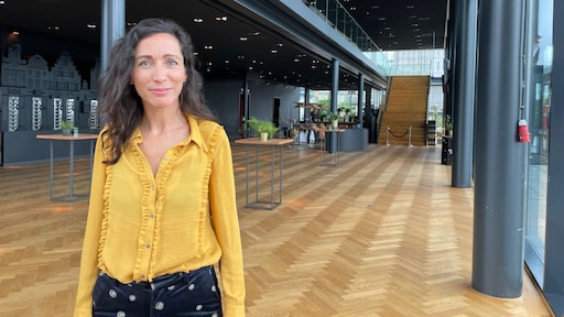 'Geef jij geen borstvoeding?': Anjali bedacht serie over moedermaffia