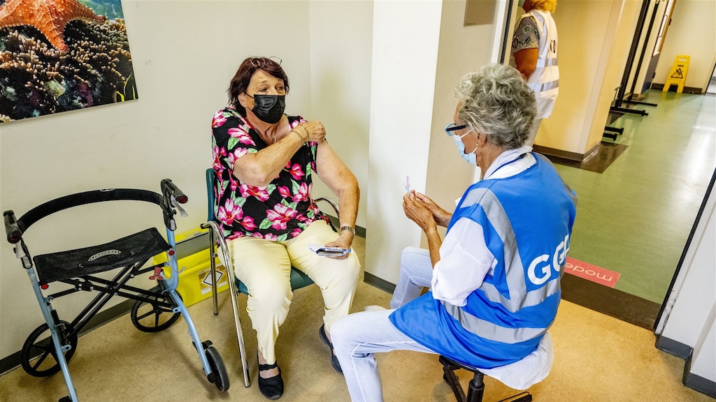 WHO: einde coronapandemie in zicht, nog wel nieuwe golven verwacht