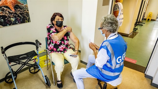 WHO: einde coronapandemie in zicht, nog wel nieuwe golven verwacht