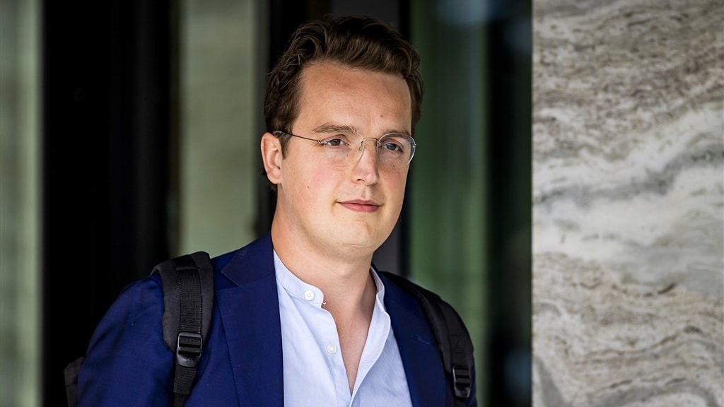 Onderzoekers Deloitte: ministerie drukte mondkapjesdeal met Sywert door