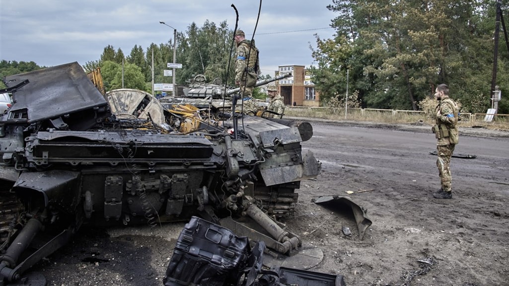 Oekraïne vindt massagraf in heroverd Izjoem