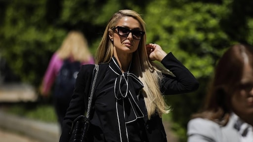 Paris Hilton looft fikse beloning uit voor vinder vermiste hond