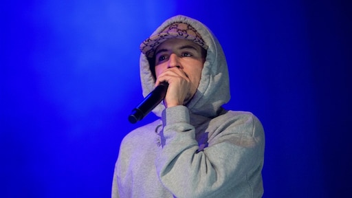 Nieuwe vriendin Lil Kleine blijkt 'steenrijke' vader te hebben