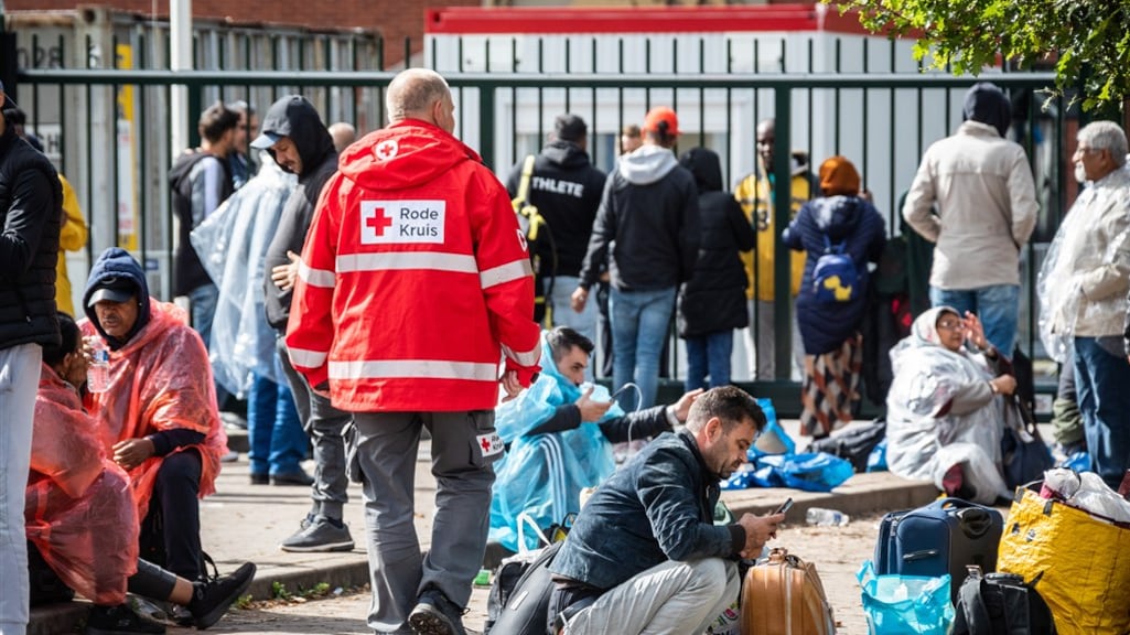 Dwingen en verleiden: zo wil kabinet opvang asielzoekers regelen