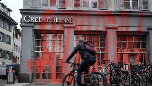Staat bank Credit Suisse op omvallen en dreigt een nieuwe bankencrisis?