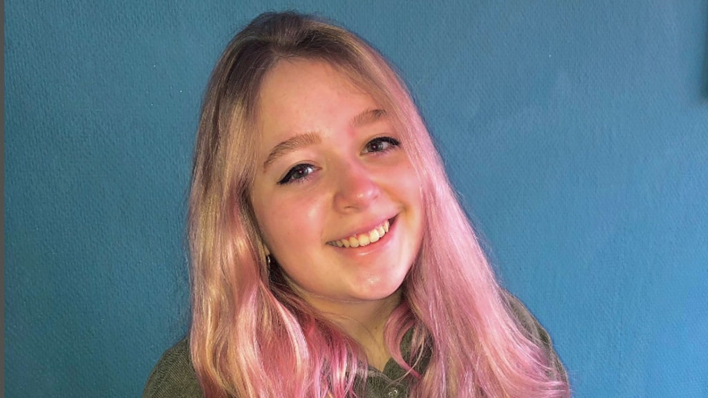 Annica (21) verloor in korte tijd beide ouders: 'Iedereen gaat verder, behalve jij'