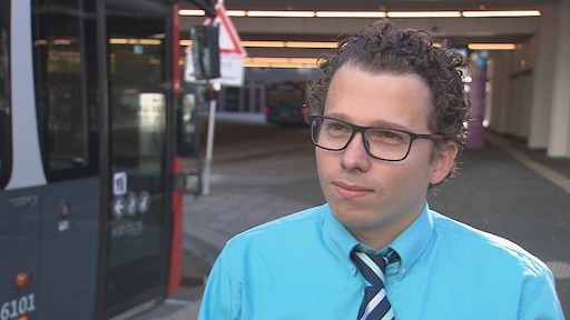 Personeelstekort door ziekteverzuim: 'Ben zelf achter het stuur gestapt'