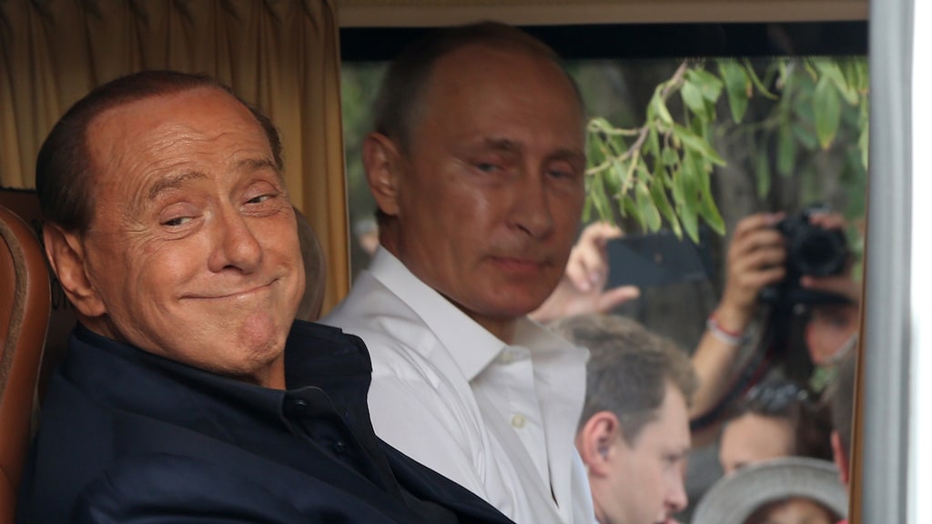 Silvio Berlusconi en Vladimir Poetin in 2014 na inname De Krim door Rusland