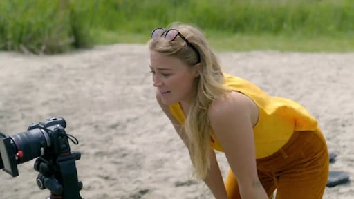 Geraldine Kemper plotseling op naaktstrand in Het Perfecte Plaatje: 'Kijk zo een anus in'