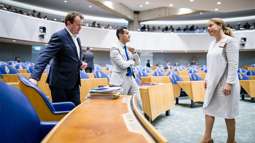 Kamer tot op het bot verdeeld over pensioenwet, toch lijkt steun in zicht