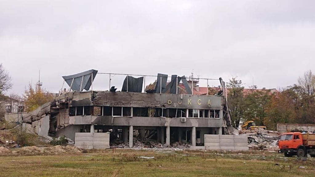 Bezette stad Cherson in Oekraïne zonder water en elektriciteit