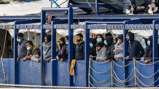 Italië weigert op zee geredde migranten: 'Dit is buitengewoon schrijnend'