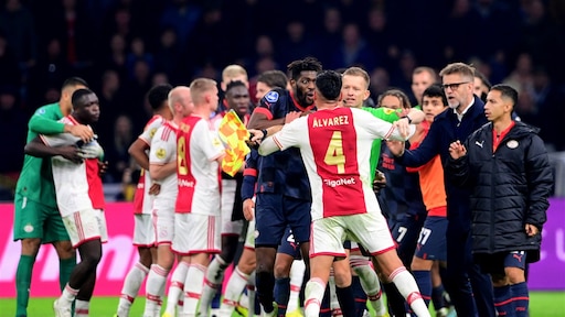 Wangedrag voetballers kan kinderen beïnvloeden: 'Geweld niet normaliseren'