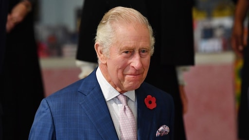 Koning Charles blijft in 2025 onder behandeling voor kanker: 'Gaat de goede kant op'