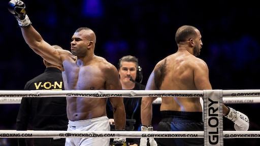 Kickbokser Alistair Overeem test positief op verboden middel na gevecht tegen Badr Hari