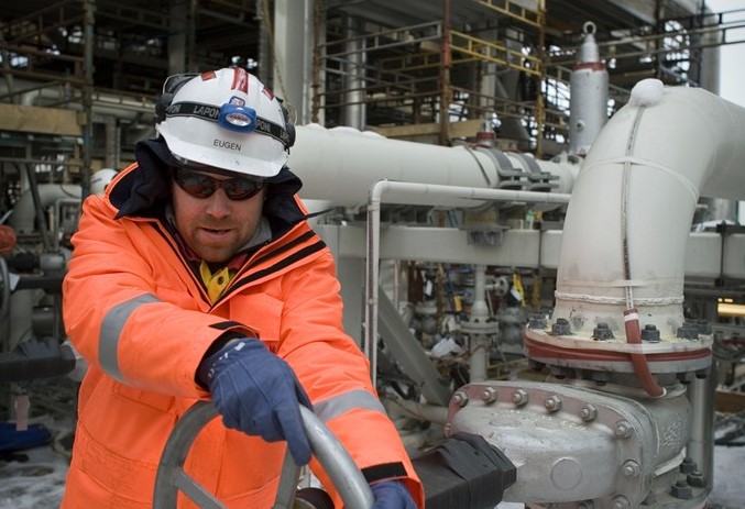 Norge investerer i gassproduksjon i Arktis med Shell |  RTL nyheter