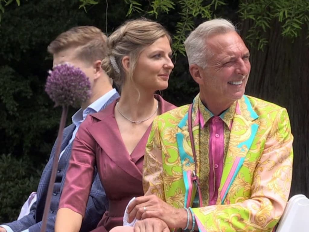 Chateau-kijkers: 'Subtiele outfit van Martien op huwelijk Maxime...'