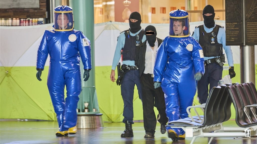 Man op Schiphol opgepakt, had geen gevaarlijke stoffen bij zich