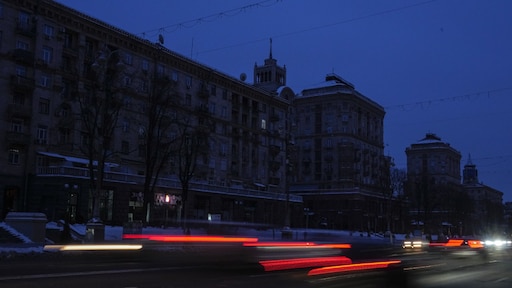 Overleven zonder stroom in Oekraïne: 'Ik doe alsof ik op survivalweekend ben'