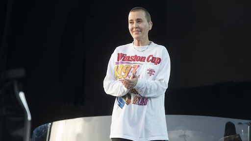 Anouk kampt met verschrikkelijke podiumangst: 'Alles kan gebeuren'