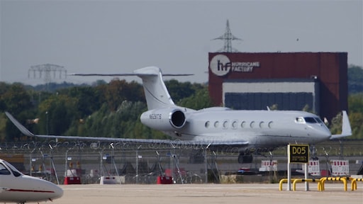 Musk haalt Twitteraccount dat zijn privéjet volgde offline: 'Te gevaarlijk'