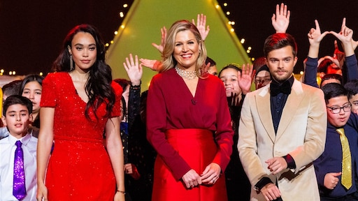 Koningin Máxima maakt opwachting bij Kerst Muziekgala 2022