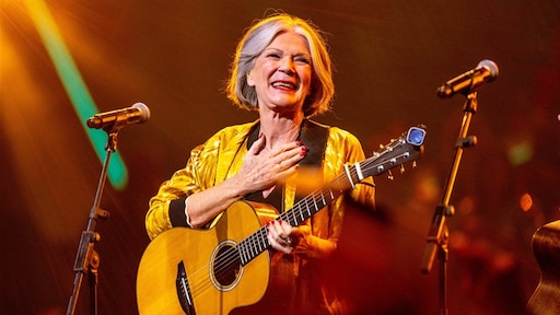 Lenny Kuhr zegt optreden af vanwege stemproblemen