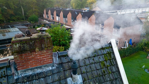 EU-inwoners gaan betalen voor CO2-uitstoot rijden en wonen