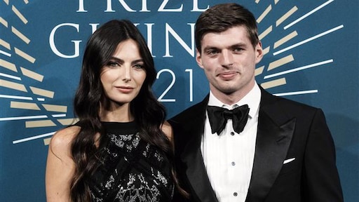 Kelly Piquet feliciteert Max Verstappen met cryptische boodschap