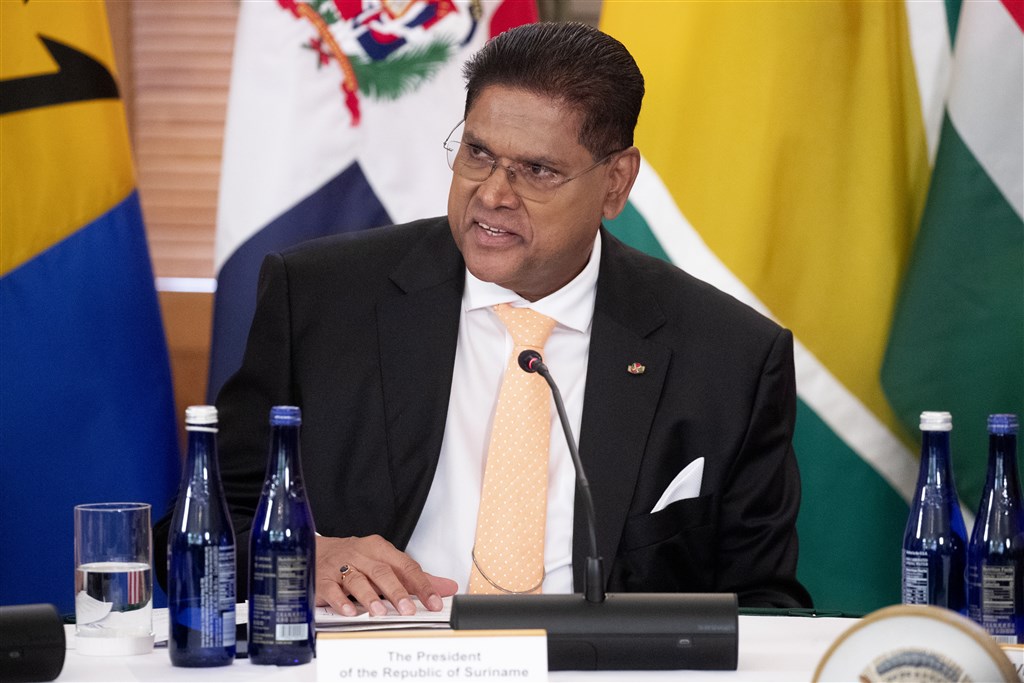 President Suriname over excuses: 'Samen optrekken was beter geweest'