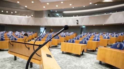 Verbod op politieke partijen straks mogelijk: 'Als laatste redmiddel'