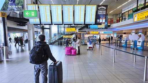 Schiphol mag krimpen, zolang we maar wel kunnen blijven vliegen