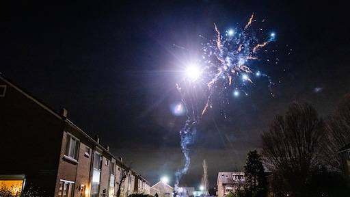 Vuurwerkverbod of niet, in alle steden klonk gewoon geknal