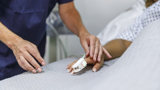 Patiënten soms overgeplaatst door griepdrukte in ziekenhuizen