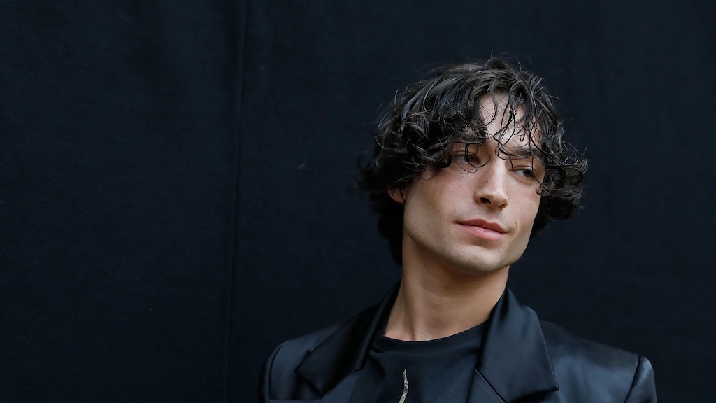 Acteur Ezra Miller hoeft niet gevangenis in voor inbraakzaak