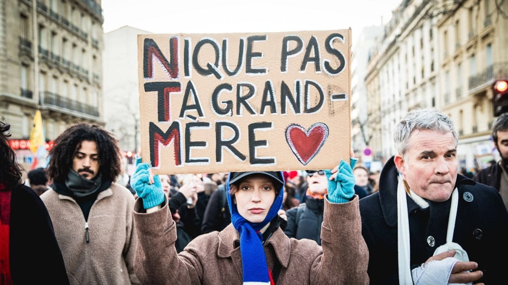 Frankrijk zet verhogen pensioenleeftijd ondanks massale protesten door