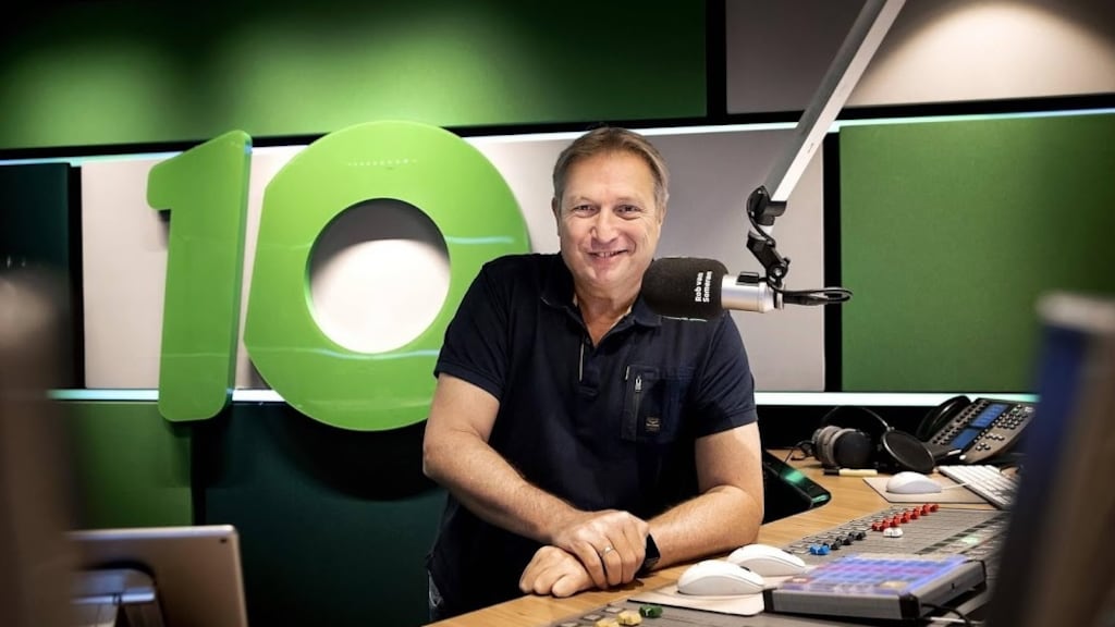 Radio-dj Rob van Someren dwingt fikse loonsverhogingen af